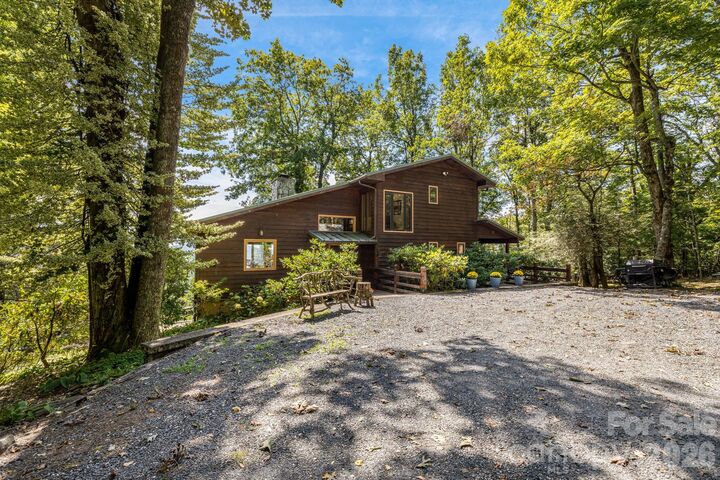 Property Photo: 765/764 Osborne Knob Road NC 28752