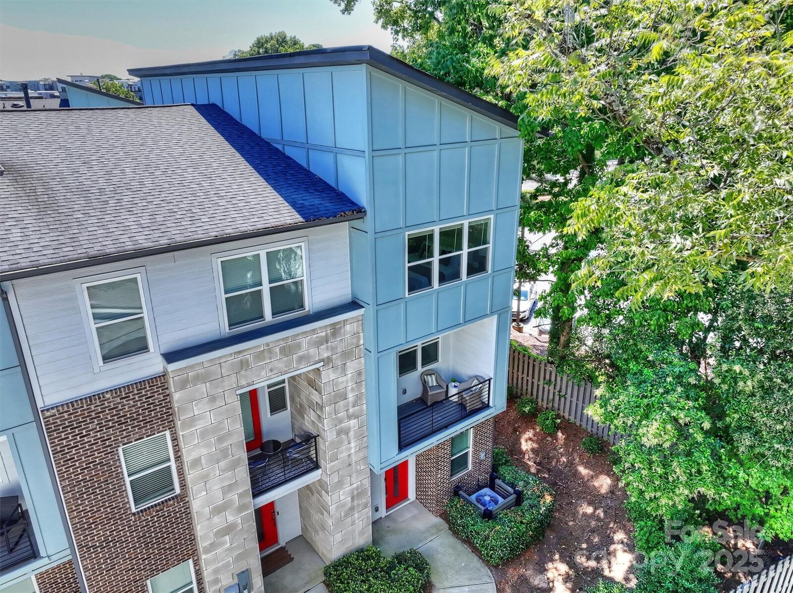 Property Photo:  1615 Chatham Avenue  NC 28205 