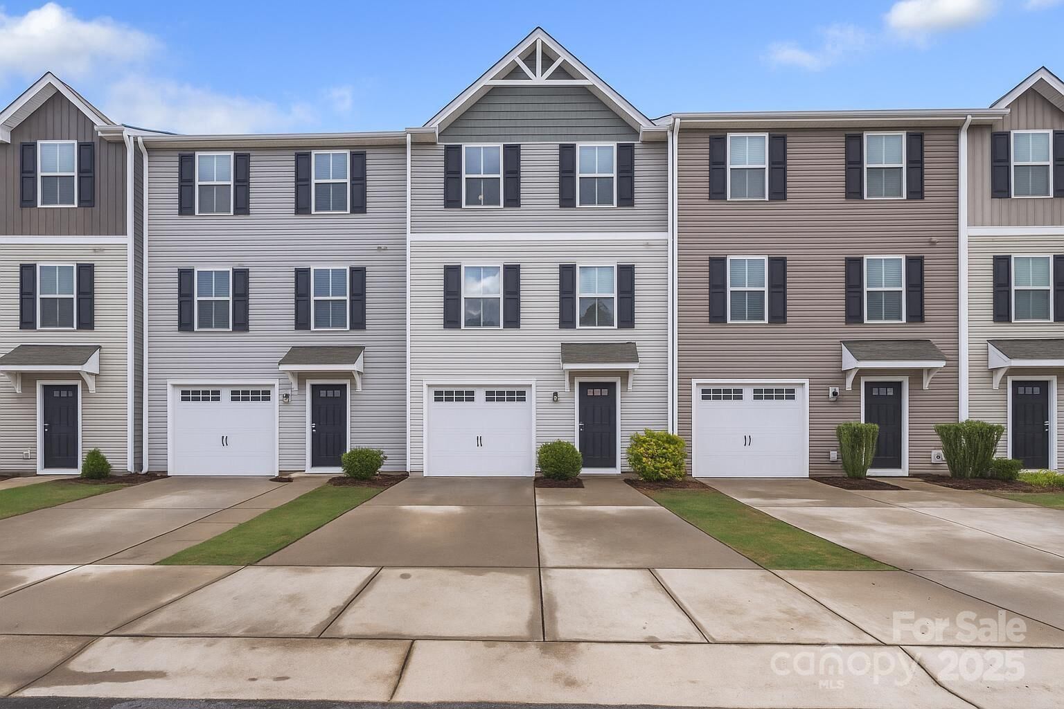Property Photo: 808 Renee Avenue SC 29715