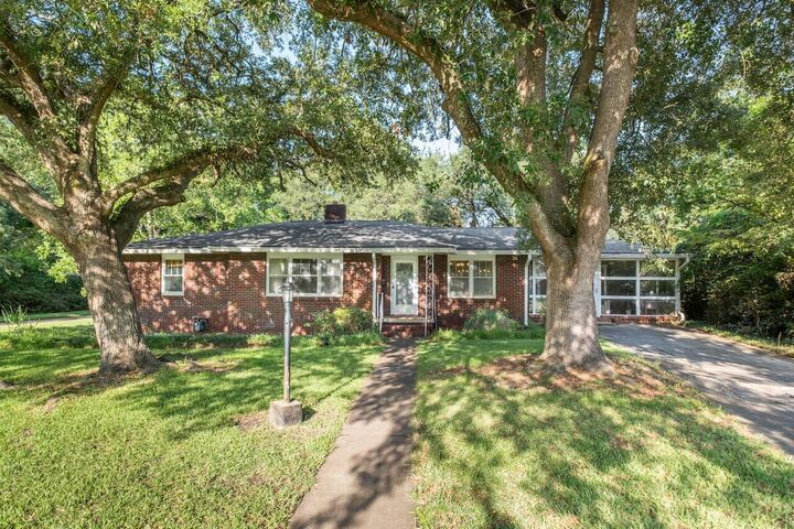 4968 Victoria Avenue  North Charleston SC 29405 photo
