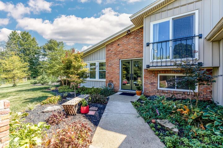 Property Photo:  7186 Willow Oak Court  OH 45069 