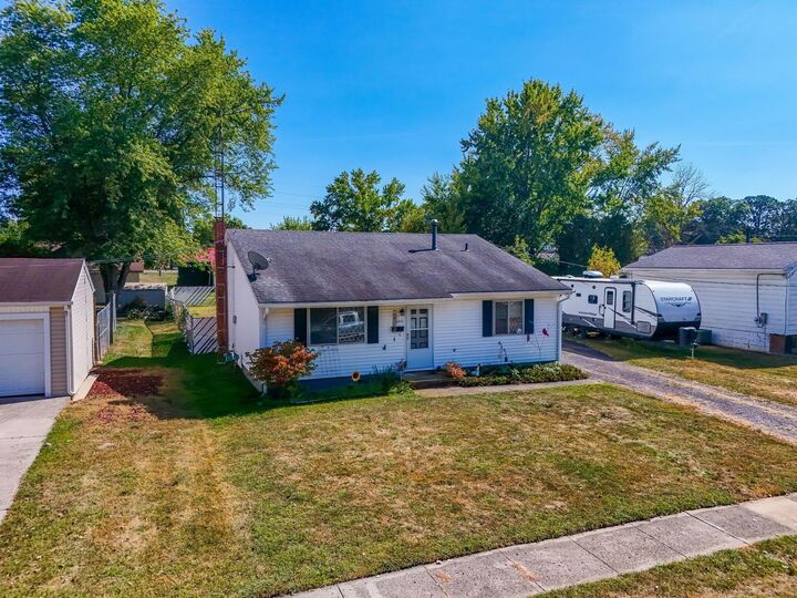 Property Photo:  1421 Plantation Drive  OH 43302 