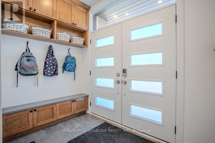 Property Photo:  30 King George Street  ON K1K 1V8 