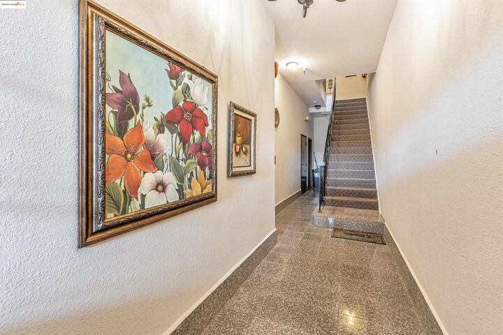 Property Photo:  1580 Great Hwy #4  CA 94122 