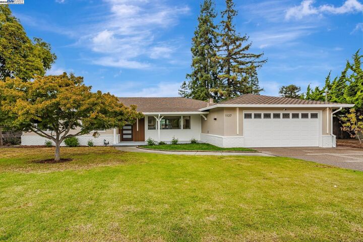 Property Photo:  1137 Farragut Dr  CA 94539 