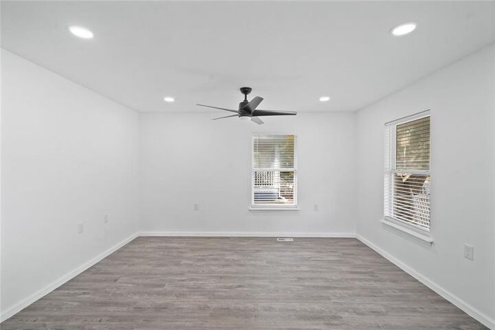 Property Photo:  321 Henry Aaron Avenue SW  GA 30310