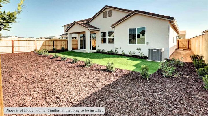 Property Photo:  7162 W Ashcroft Avenue  CA 93723 