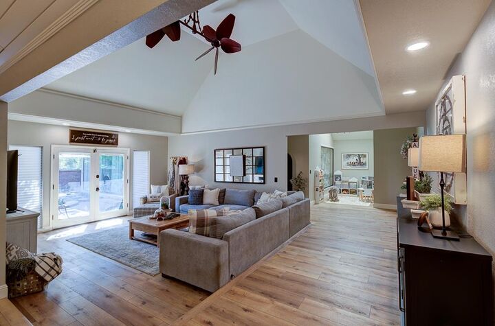 Property Photo: 2555 W Bluff Avenue 152 CA 93711