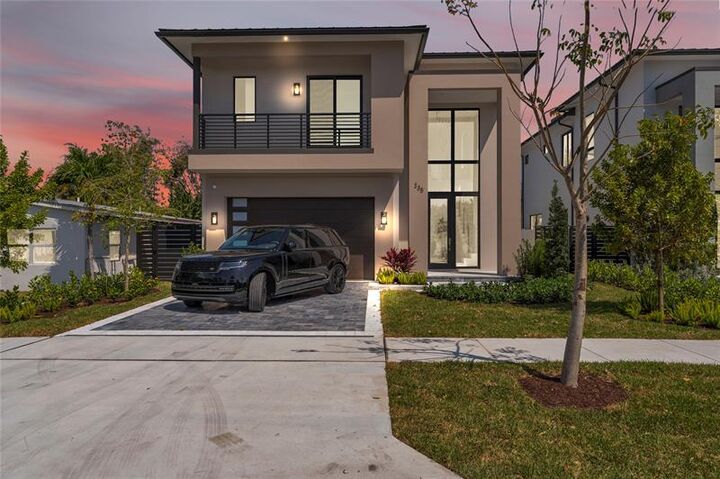 Property Photo:  235 NE 11th Street  FL 33444 