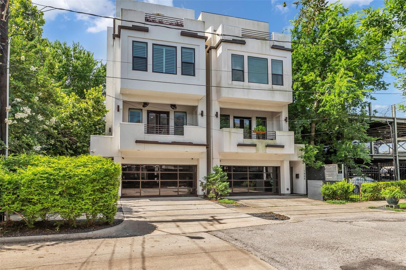 Property Photo: 1403 Cook Street Street TX 77006