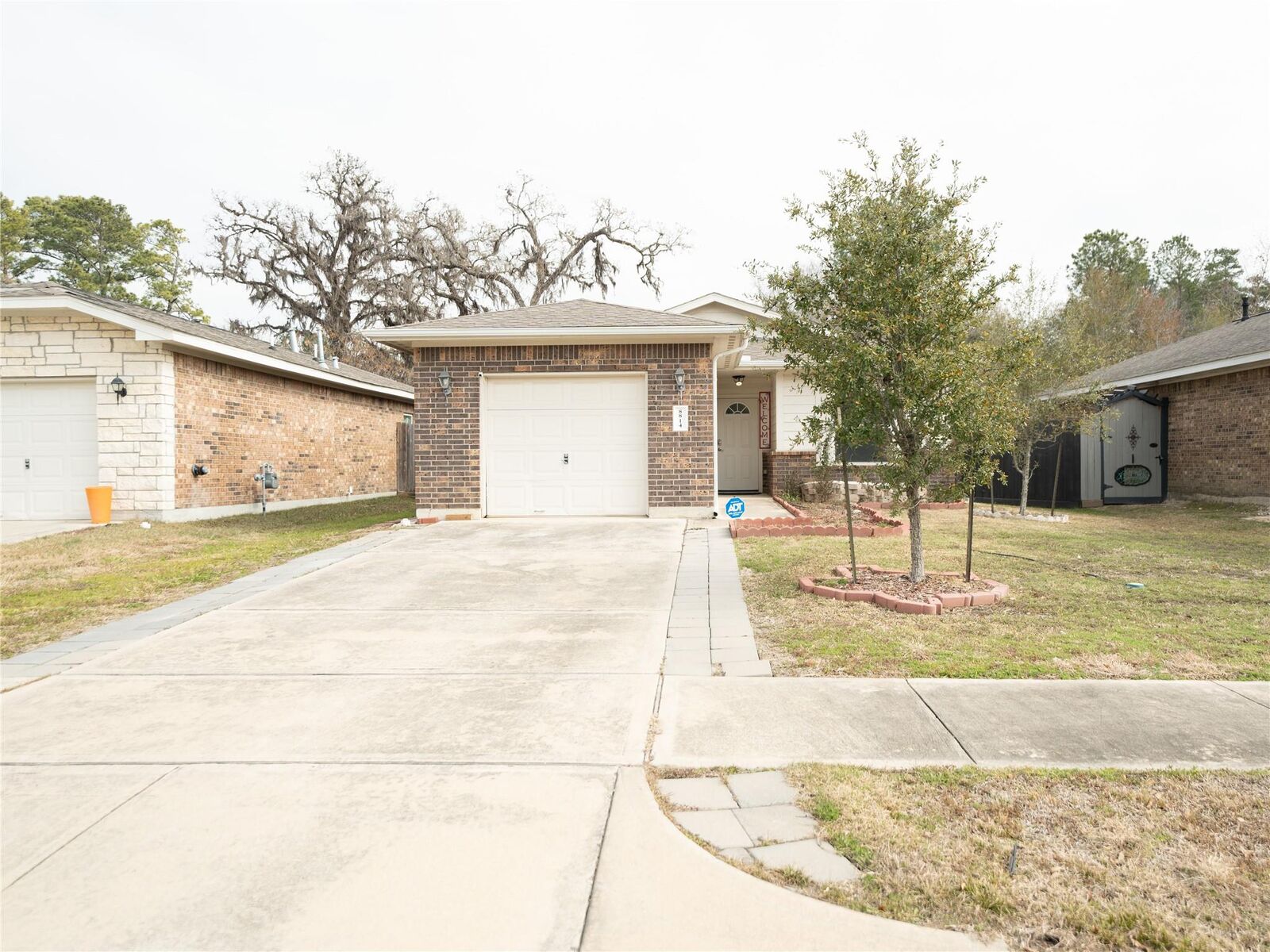 Property Photo: 8814 Shady Vista Ln Lane TX 77028