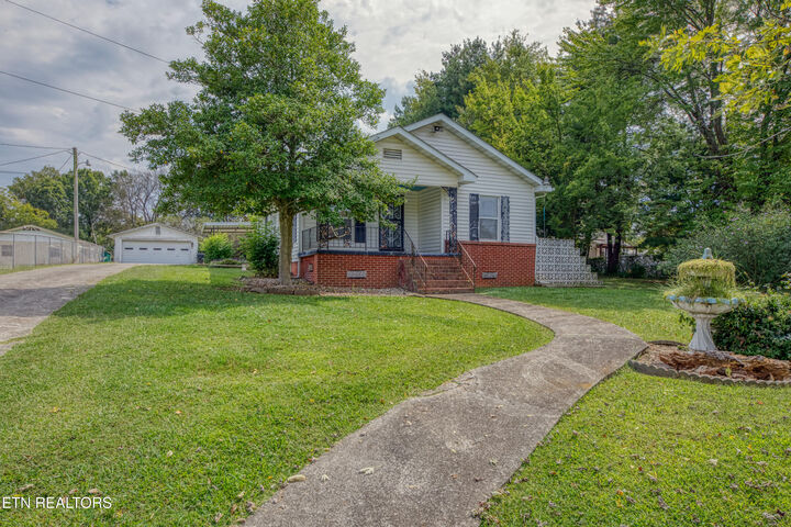 1308 McArthur Rd  Maryville TN 37804 photo