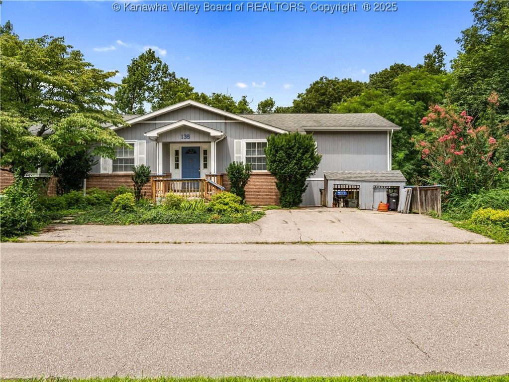 Property Photo: 138 Woodbridge Drive WV 25311