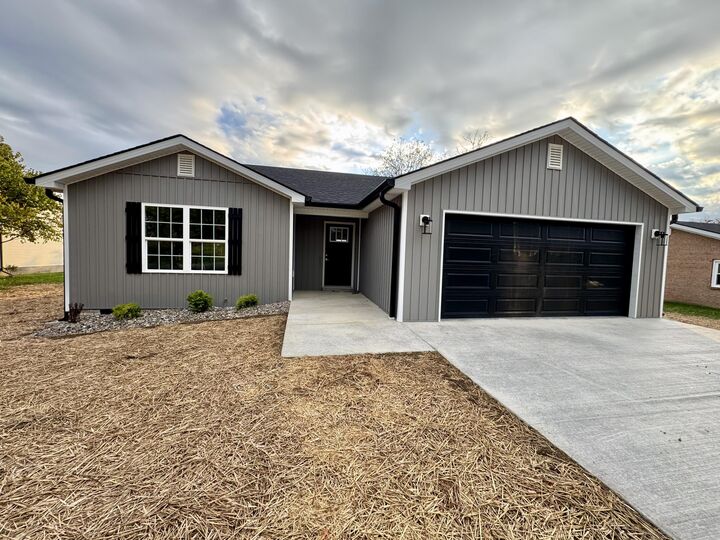 706 N Powell Avenue  Berea KY 40403 photo