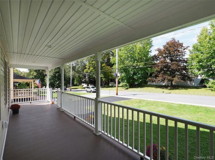 Property Photo:  32 Reservoir Drive  NY 12545 