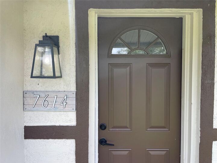 Property Photo:  7614 Alvina Street  FL 33625 