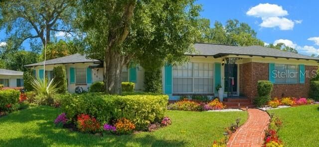 Property Photo:  451 W Davis Boulevard  FL 33606