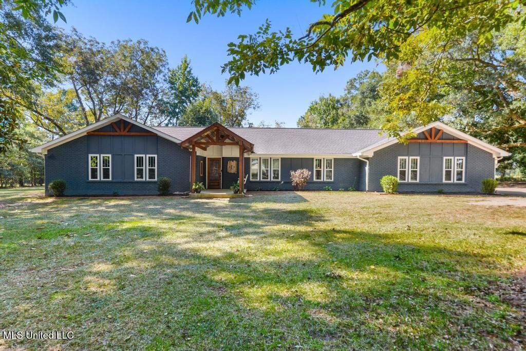 Property Photo: 297 Dozier Rogers Road MS 39452