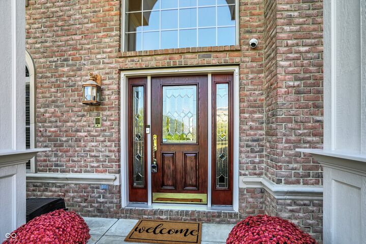 Property Photo:  3301 Cheyenne Court  IN 46106 