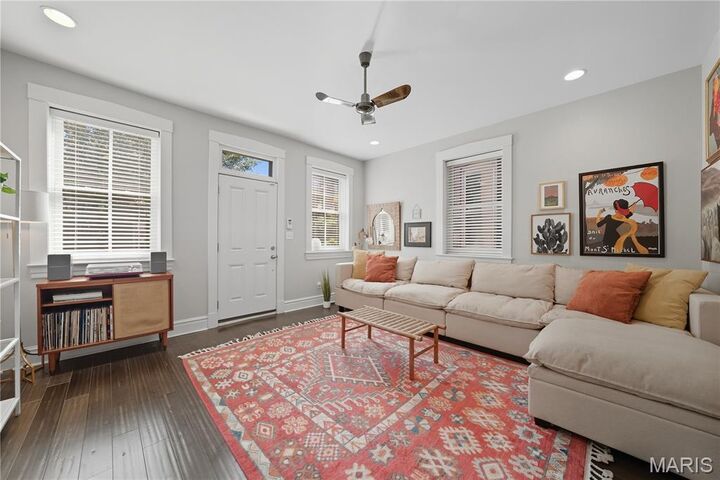 Property Photo:  2925 Lemp Avenue  MO 63118 