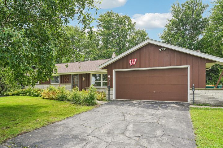 Property Photo: 671 W Dekora St WI 53080