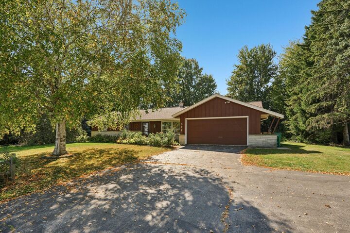 Property Photo:  671 W Dekora St  WI 53080 