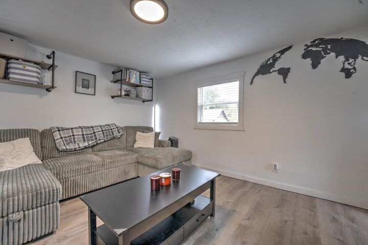 Property Photo:  816 8th Ave NE  ND 58703-2612 