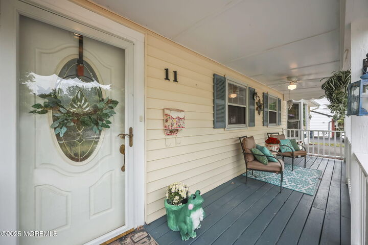 Property Photo:  11 Oxford Road  NJ 07726 
