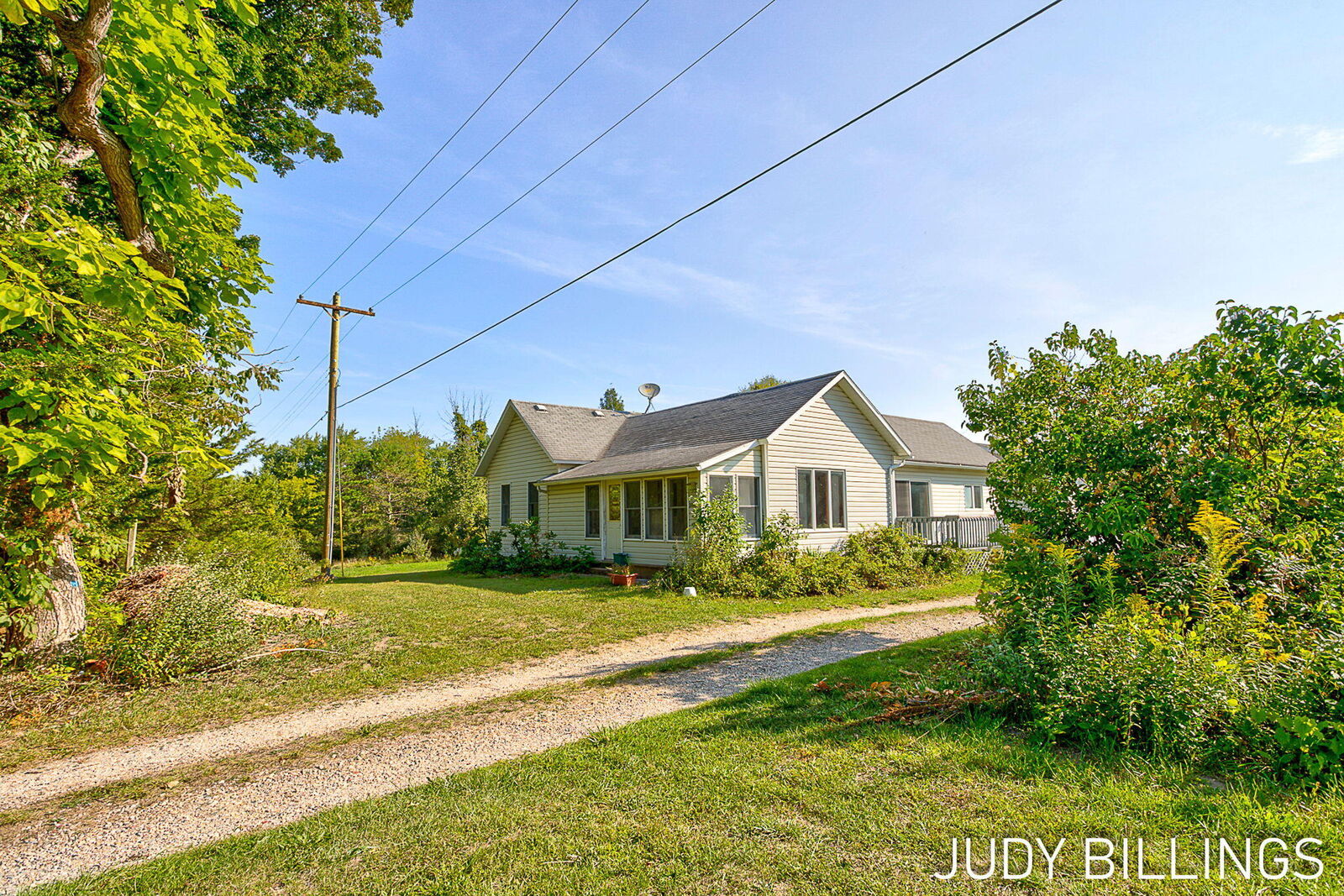 Property Photo: 1317 68th Street MI 49090