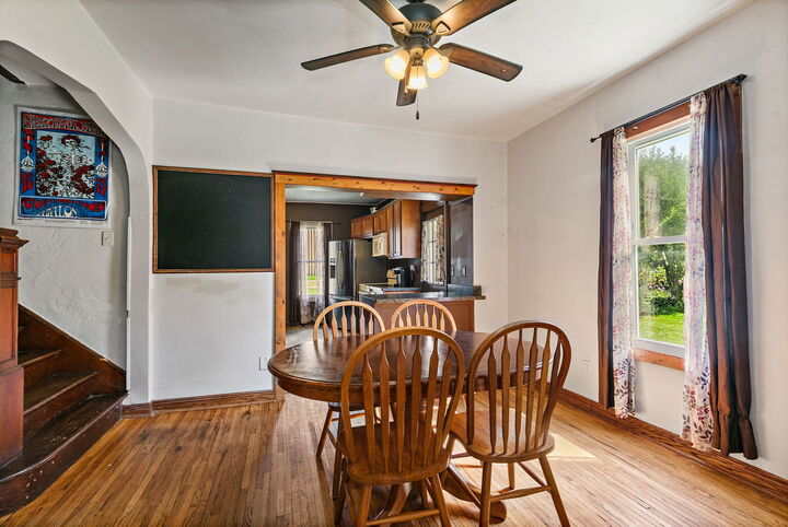 Property Photo: 318 S 8th Street IL 60115