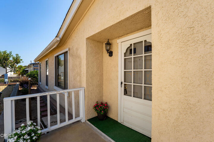 Property Photo:  103 Poinsettia Gardens Drive  CA 93004 
