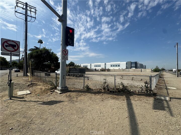 Property Photo:  10512 Juiper Avenue  CA 92337 