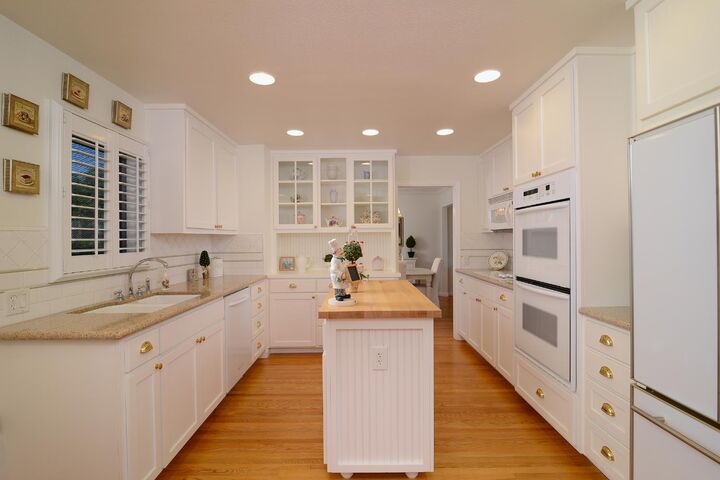 Property Photo:  7110 Westmoreland Way  CA 95831 