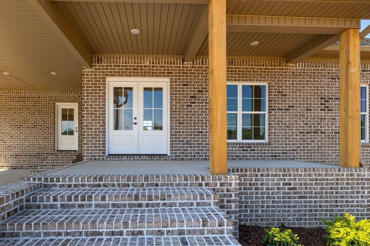 Property Photo:  34 Baker Ct  TN 38464 