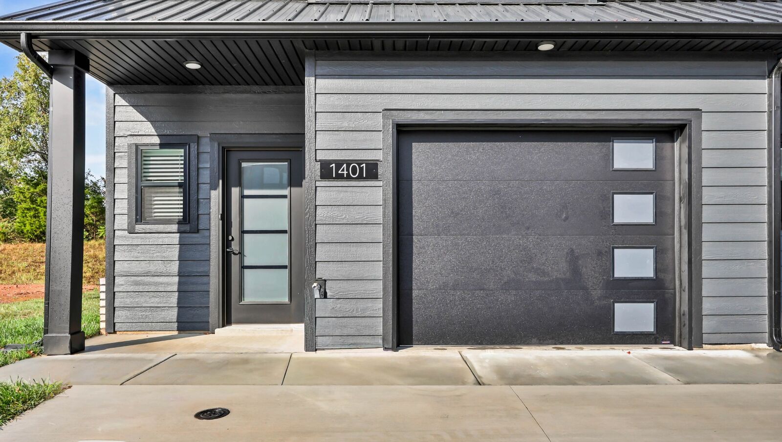 Property Photo: 1401 Jonathan Wade Circle TN 37043