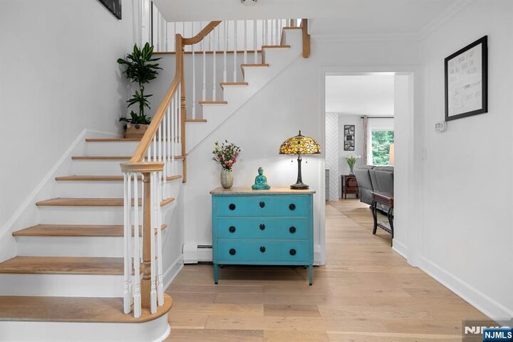 Property Photo:  68 Burnwood Lane  NJ 07458 
