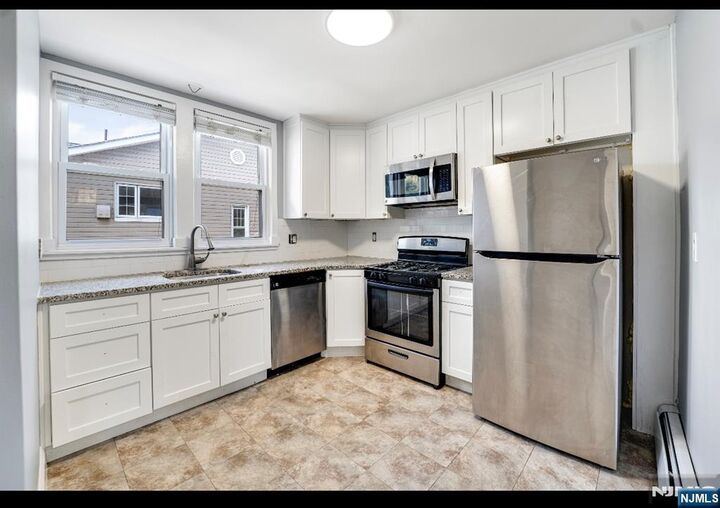 Property Photo:  15 1st Street 2  NJ 07644 