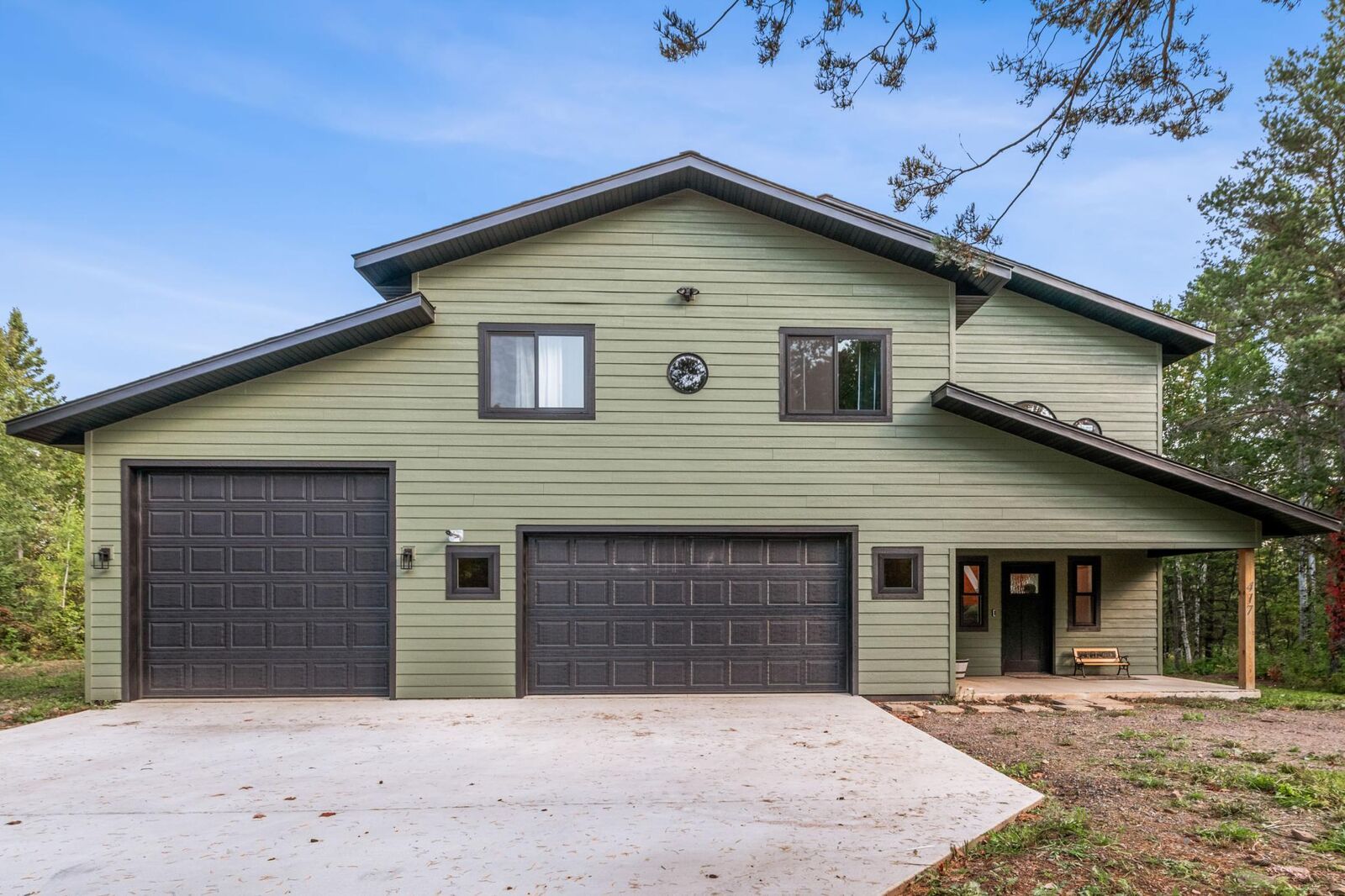 Property Photo:  417 Elk Street  MN 55803 
