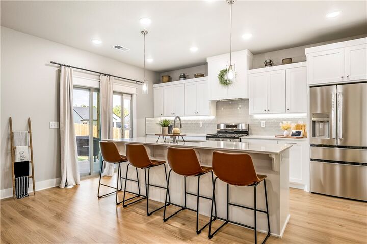 Property Photo: 2220 Langford Street AR 72751