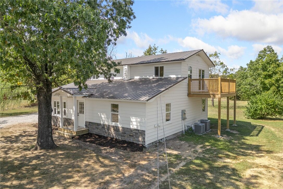 Property Photo:  8020 Orchard Point  AR 72601 