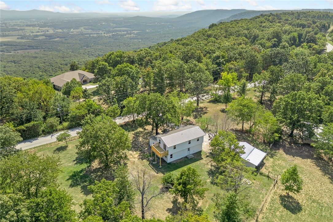 Property Photo: 8020 Orchard Point AR 72601