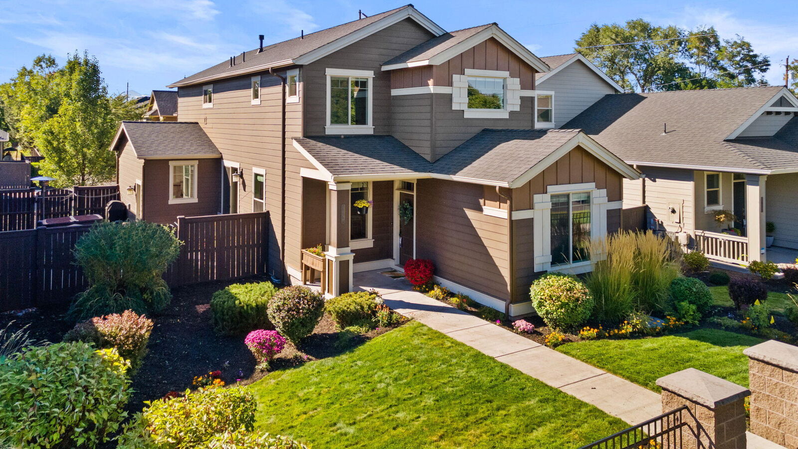 Property Photo: 3831 NE Purcell Boulevard OR 97701