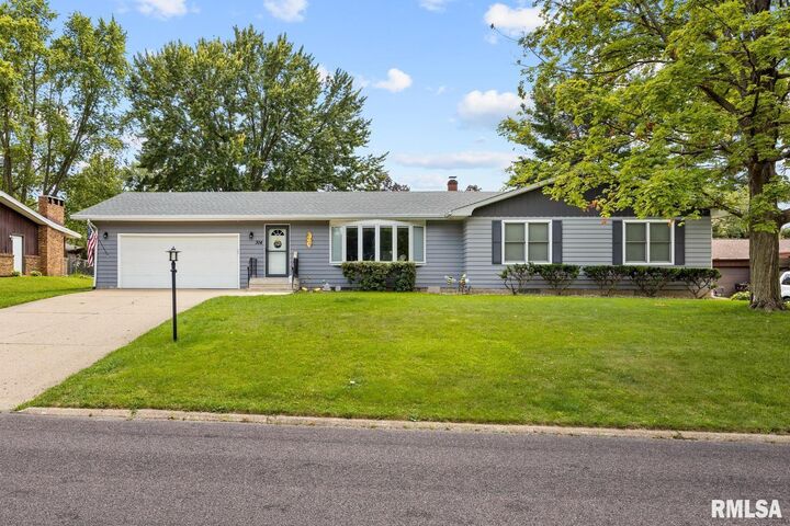 304 Indian Circle  East Peoria IL 61611 photo