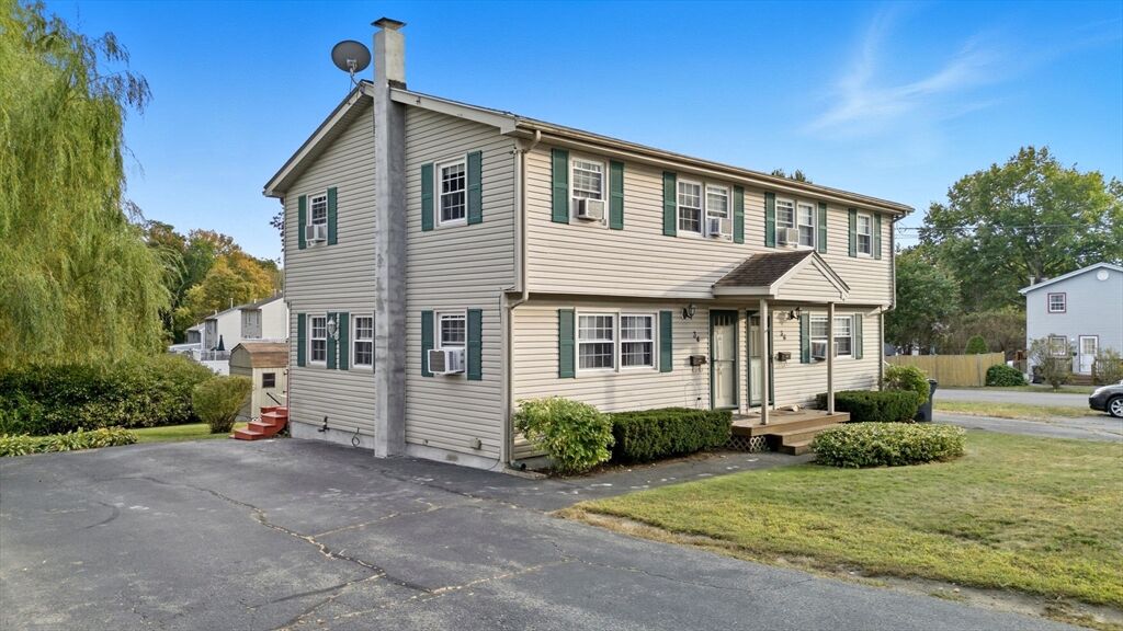 Property Photo: 34 Rosemont St 34 MA 01830