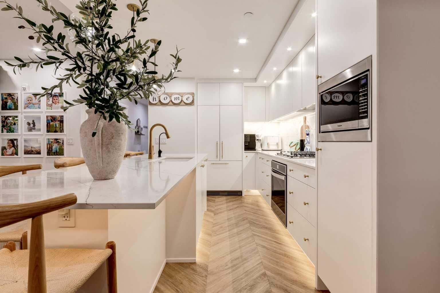 Property Photo:  8445 Broadcast Avenue SW 110  AB T3H 4C7 