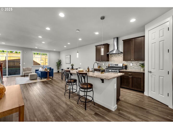 Property Photo:  3102 N Pioneer Canyon Dr  WA 98642 