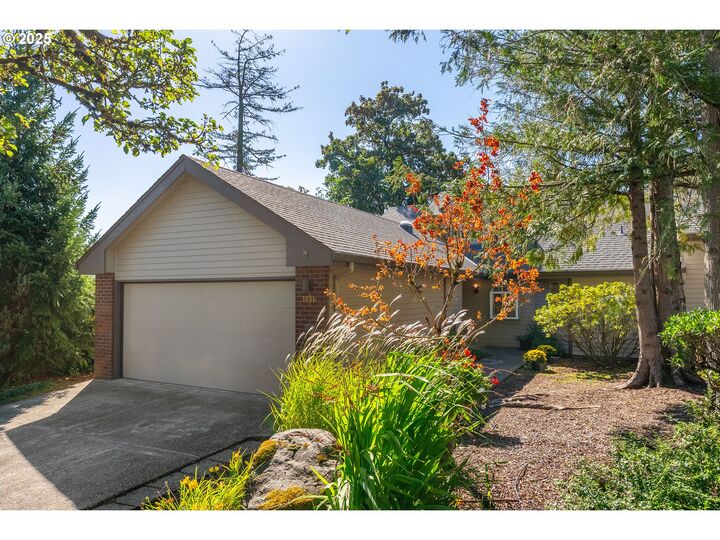 Property Photo: 1146 NW 23rd Ave WA 98607