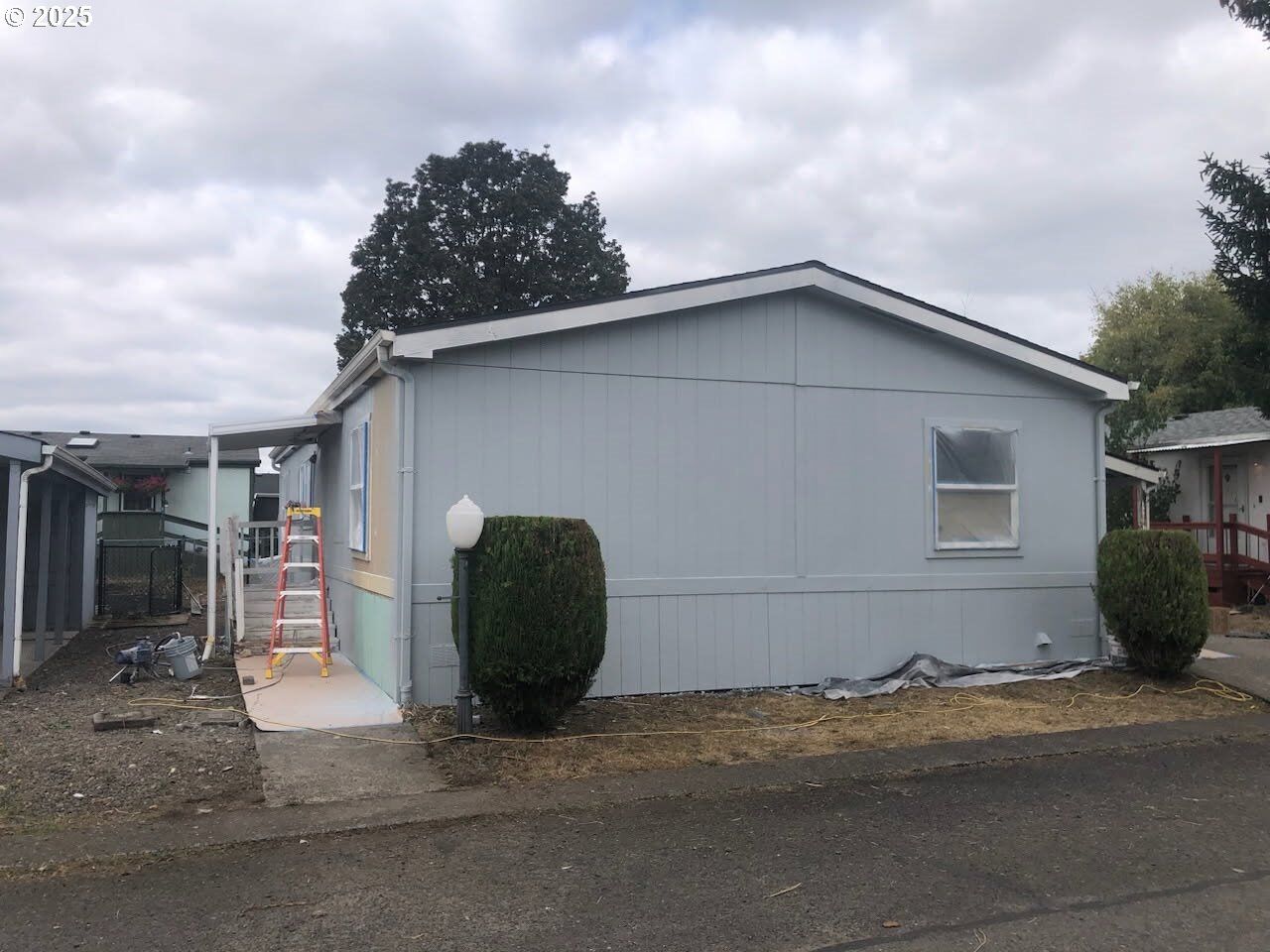 Property Photo:  13216 NE 59th St 25  WA 98682 