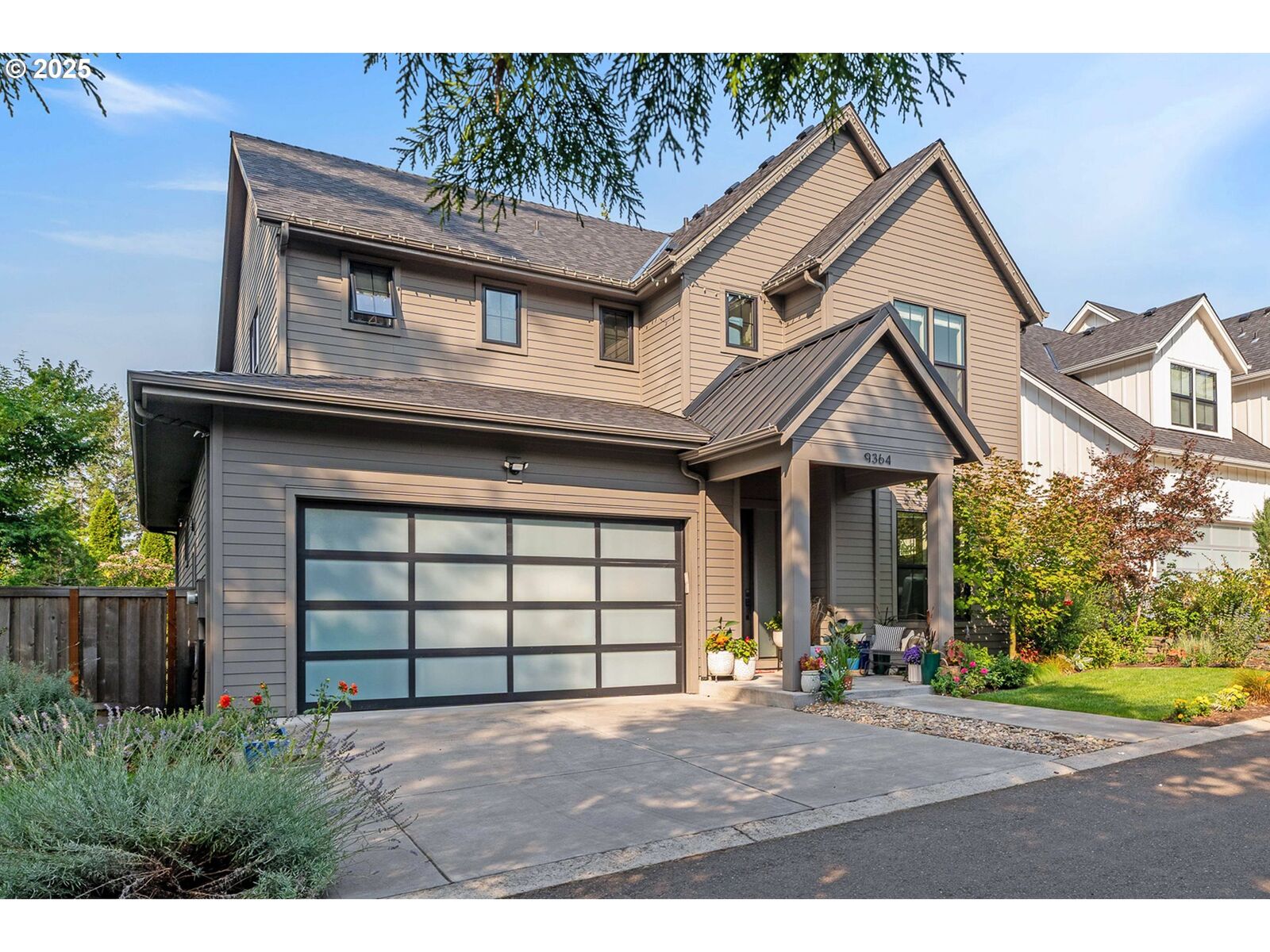 Property Photo: 9364 SW Morrison St OR 97225