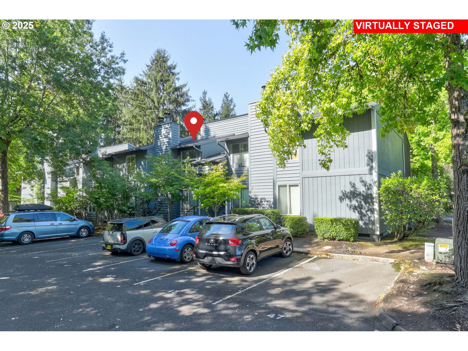 Property Photo:  650 SW Meadow Dr 211  OR 97006 